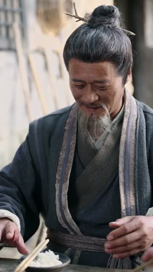 穿成继母后我改造全家种田忙（75集）更新短剧精彩不断