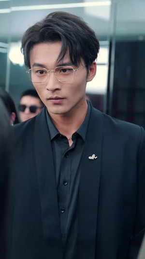 离婚后卿小姐名动全球(60集) 离婚后卿小姐名动全球(60集)超火热门短剧抢先看