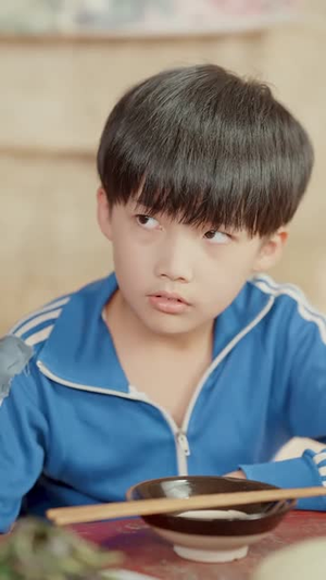 反派继母带崽儿顿顿炫肉(70集) 反派继母带崽儿顿顿炫肉(70集)热门短剧推荐精彩片段