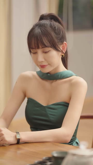 系统匹配，我的契约妻是真女神（53集）在红果短剧app免费看