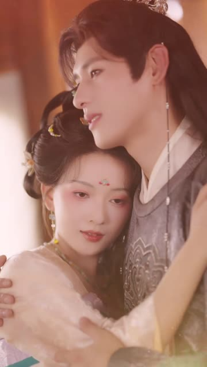 鸢尾映朱门(80集) 鸢尾映朱门(80集)这部短剧让人心动了