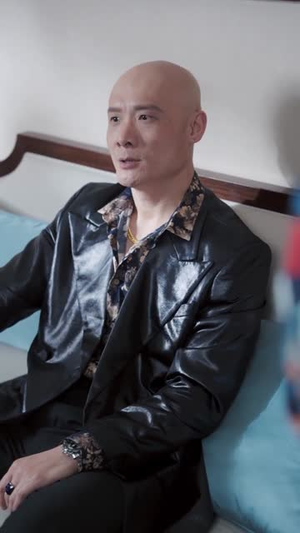 举报我，我以锁技破局（80集）短剧让她替我爱你精彩后续