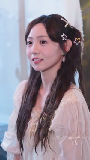 爱豆隐婚：我的契约老公（63集）这个短剧最近超火