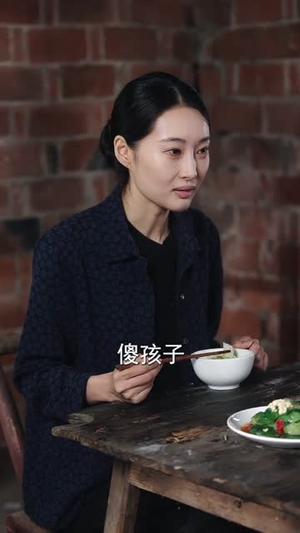 情人节我向别人求婚，她后悔了（94集）好的短剧分享给大家