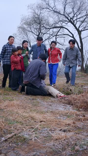 饥荒年代：我用肉把哥哥姐姐喂胖（72集）短剧高清画质免费体验