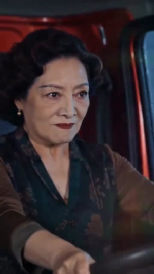 隐姓予你,温柔藏年(30集) 隐姓予你,温柔藏年(30集)下崽红果短剧免费看全集